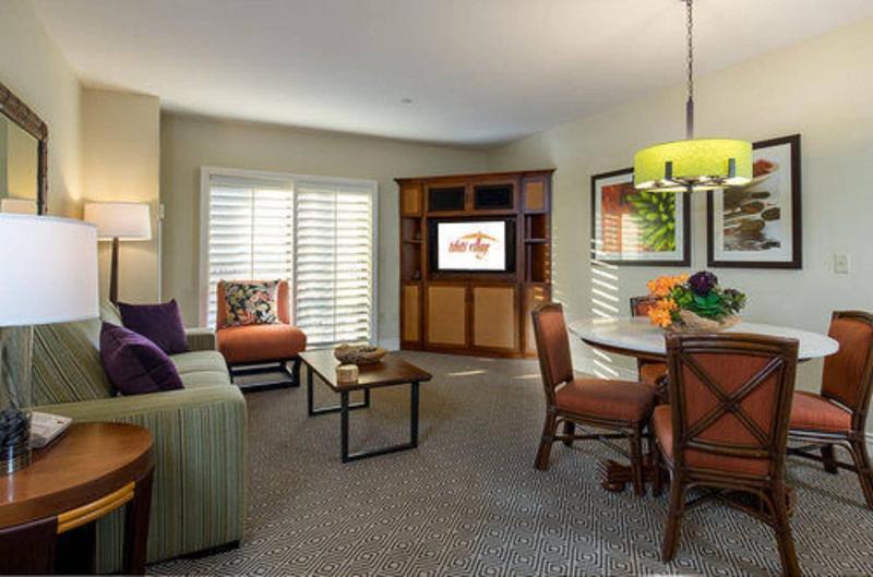 Suites At Tahiti Village Resort And Spa-No Resort Fee Лас Вегас Екстериор снимка